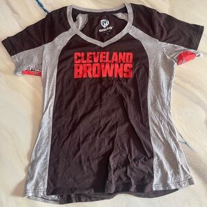 Large, Women’s Cleveland Brown’s T-Shirt
